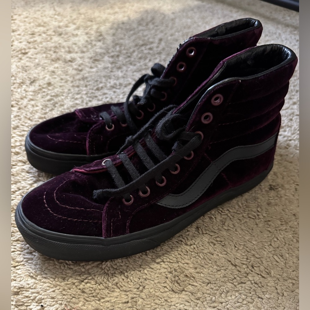 Vans Women's Velvet High-Top Sneakers - Deep Purple and Black